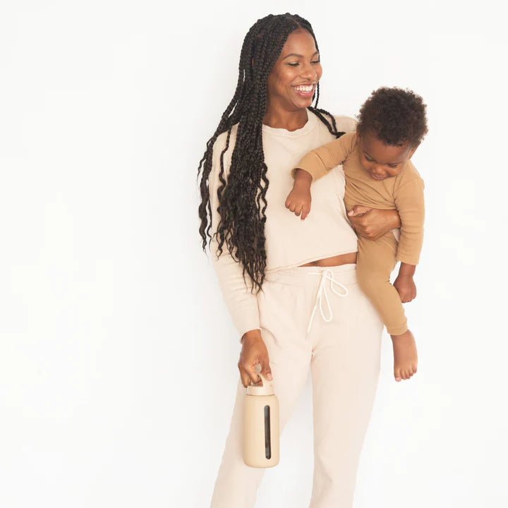 Mama Bottle | Sand | The Hydration Tracking Water Bottle for Pregnancy & Nursing (800ml)
